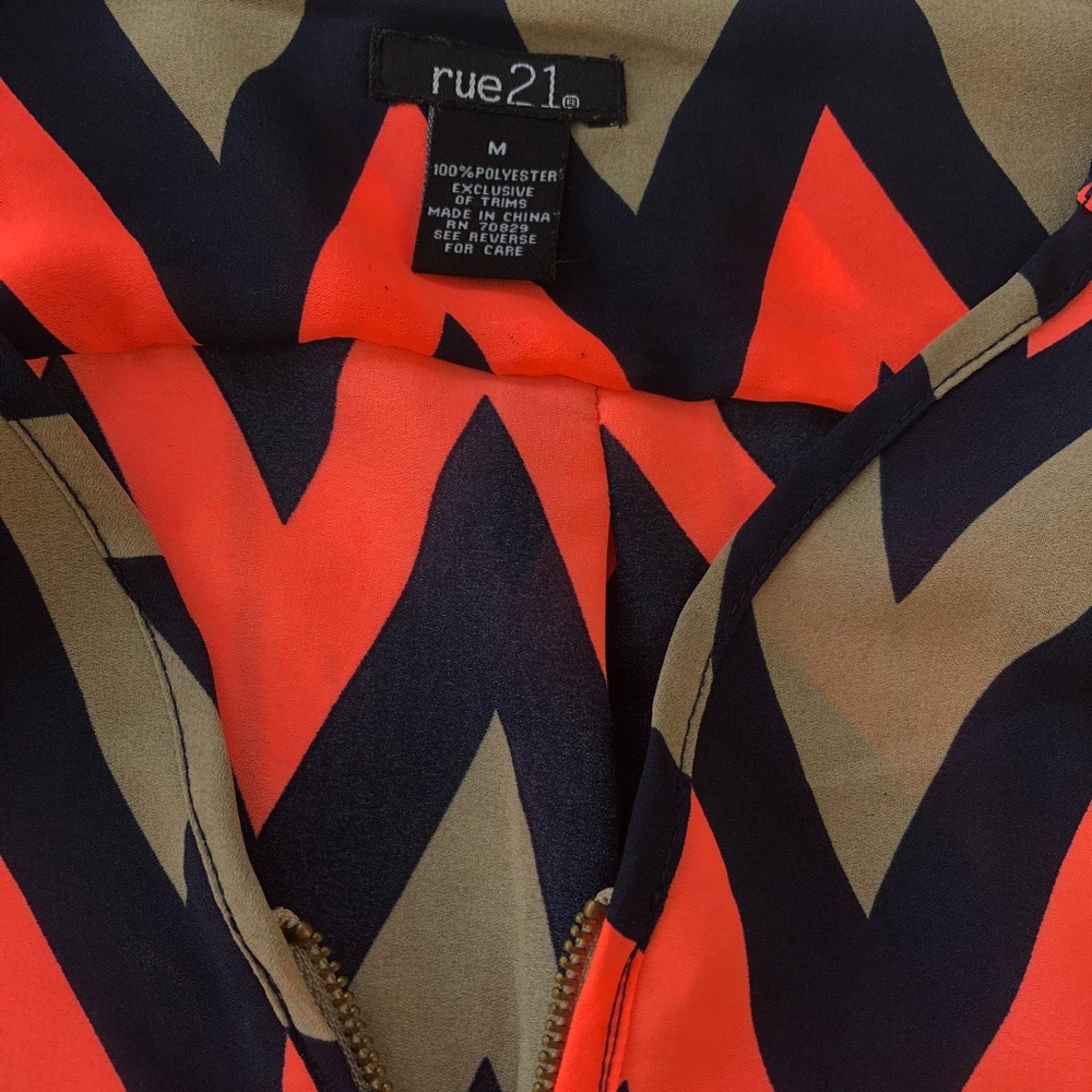 Rue21 Chevron Tunic - Picture 3 of 3